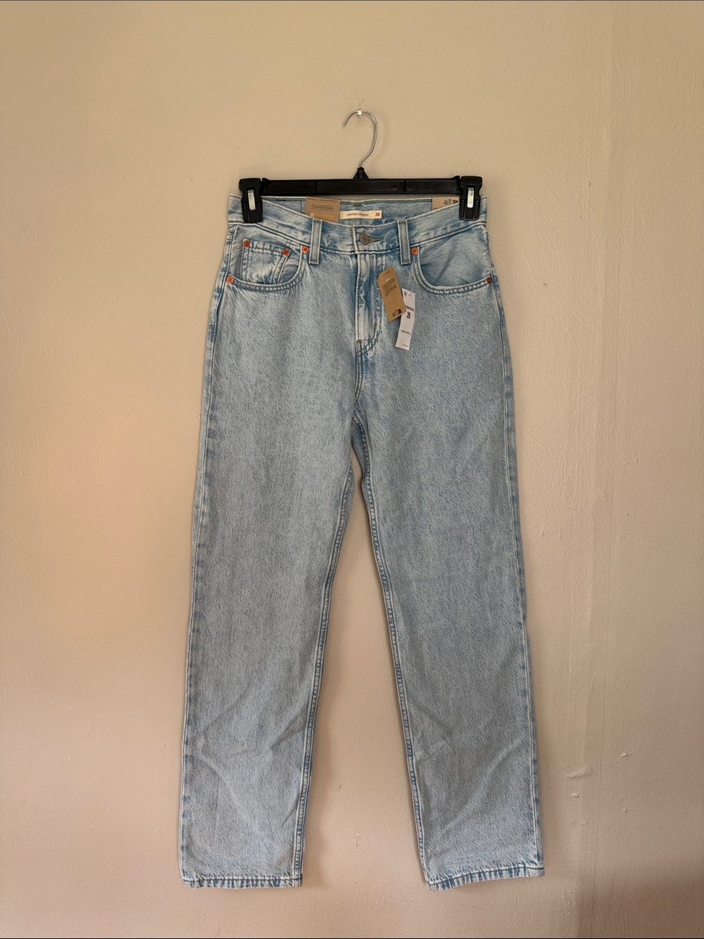 NWT Levi's Low Pro Straight Blue Jeans 26